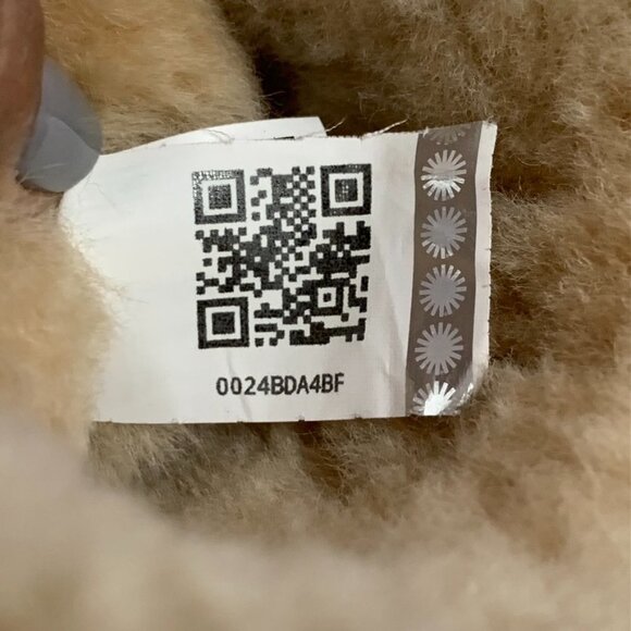 UGG 3353 Classic Short Champagne Sparkles Boots size 5 - Picture 15 of 16